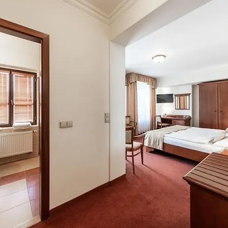 Arkada Hotel
