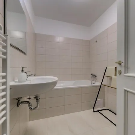 Nejedleho Apartment *