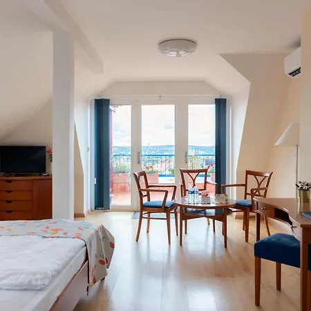 Apartmanhotel Orion 4*