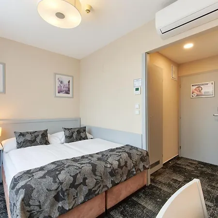 Wellness Step - Czech Leading 4* Praag