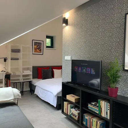 Cozy Friendly Place With Free Parking Apartment Prague