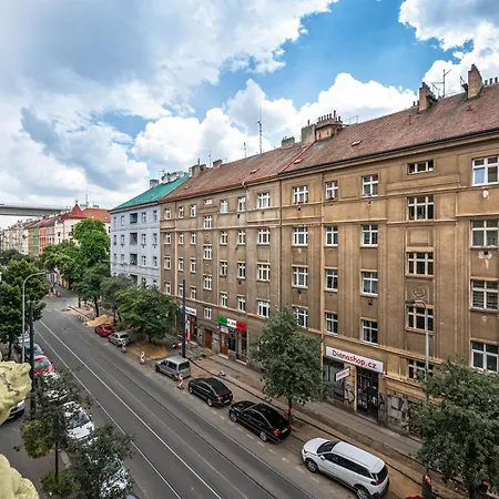 Apartment Jaromirova 9