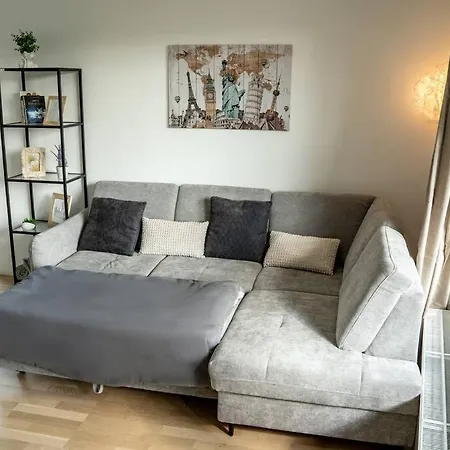 Free Parking- Newly Built Apartment