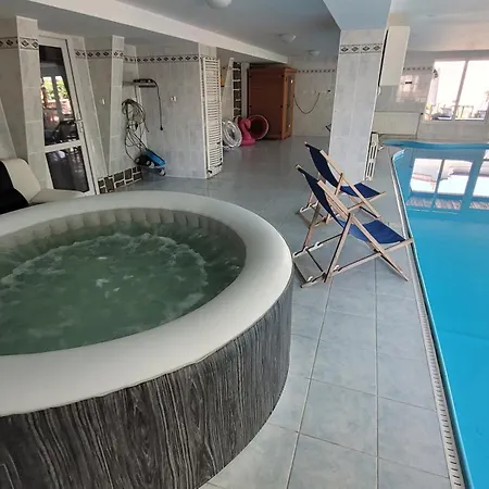 Wellness Aqua House Villa Prague