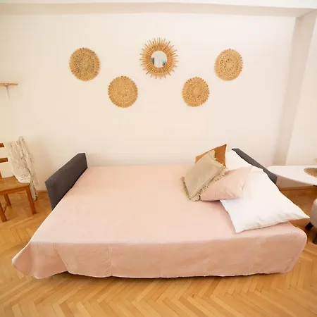 Apartment 212 - Boho In Next To City Center 5 Minutes To Wenceslas Square Prague