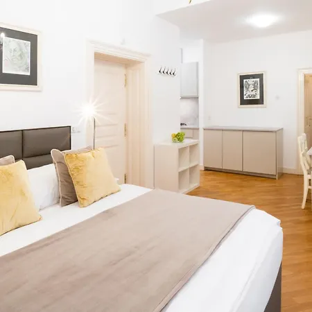 Prague Historic Center Apartments *