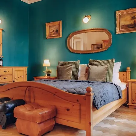 Apartment Magnificent Historical Penthouse In The Heart Of *