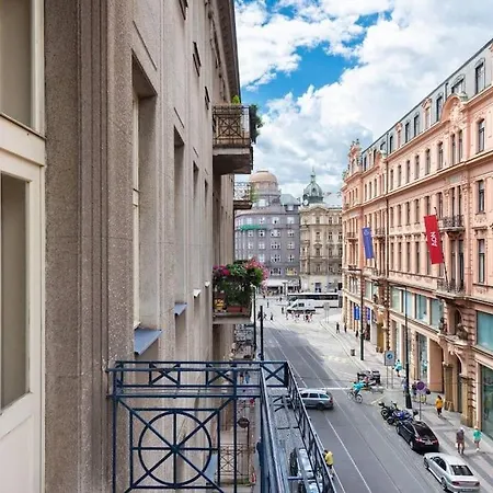 Appartement Spacious With Balcony At Wenceslas Sq Prague