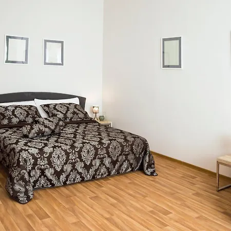 Krakovska 5 * Praha
