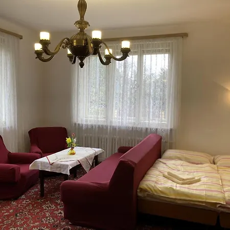 Apartamento Podkrovní - Na Slovance Praga