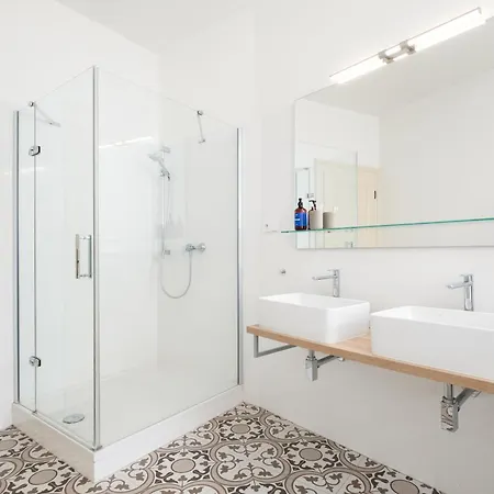 Stru House By Days - Luxurious Next To National Theatre Prag