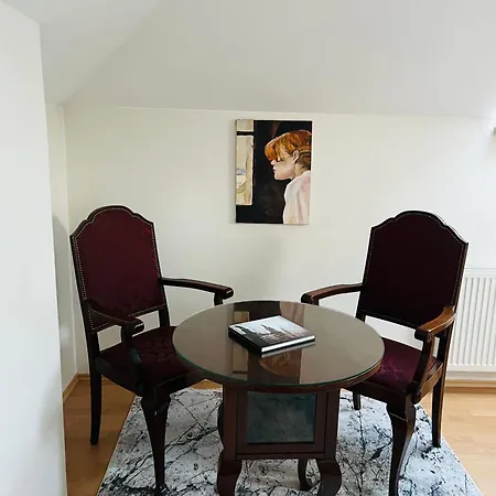 Apartment Harrison Homes 02