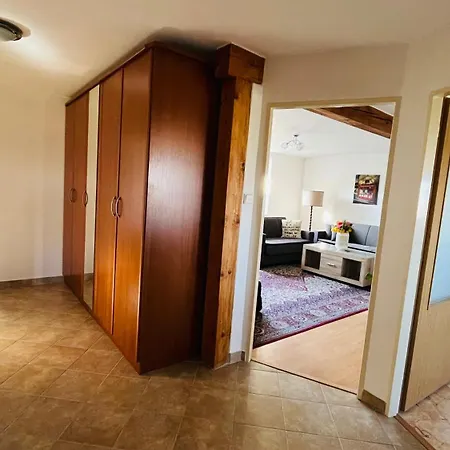 Apartment Harrison Homes 02 Prague