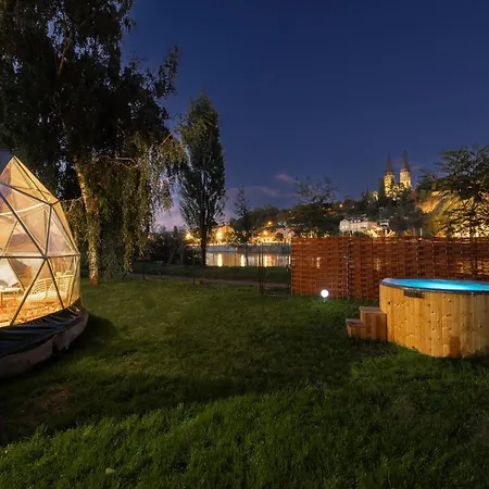 Glamping Escape To The Stars Under Skyline Lüks kamp alanı Prag