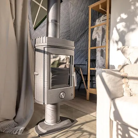 Luxe tent Glamping Escape To The Stars Under Skyline *