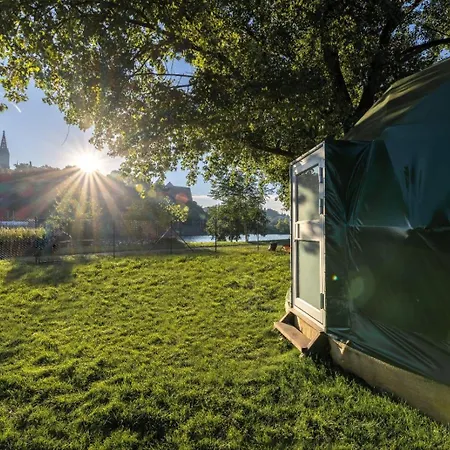 Luxe tent Glamping Escape To The Stars Under Skyline *