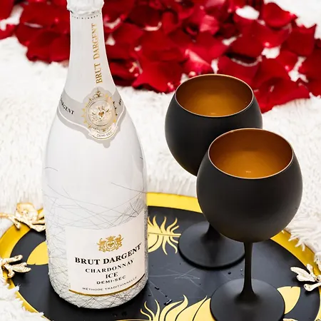 Grand Luxury Gold