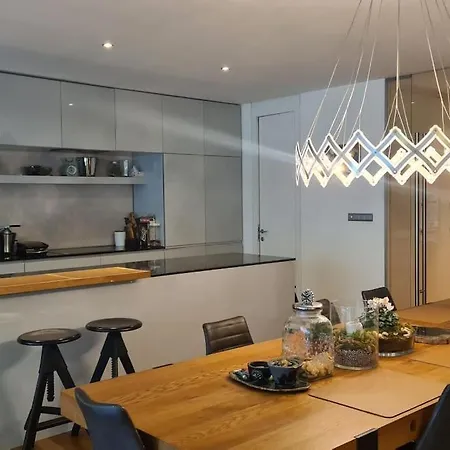 Exceptional Calm 3br, 2.5ba With Patio, Pool & Gym Apartment *