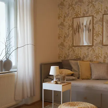 Krasny Apartman U Centra Prahy Apartment Prague