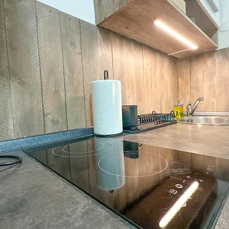 Charming By Museum And Wenceslas Square Apartamento *