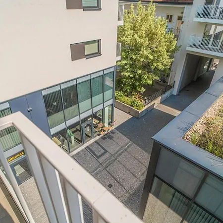 Apartment Karel With Garage Parking Prague