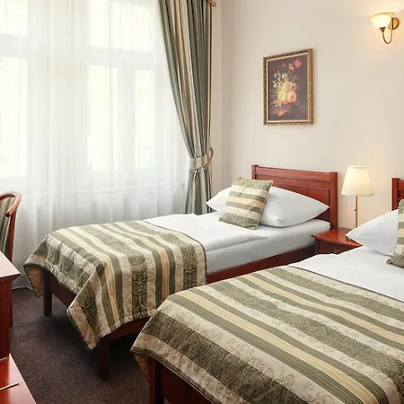 Ξενοδοχείο Amigo Centre 4*