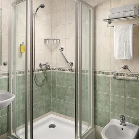 Alqush Downtown Hotel 4*