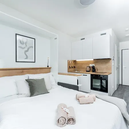Aparthotel Mymozart By Rentero Prague