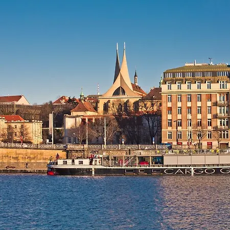 Admiral Botel Prag