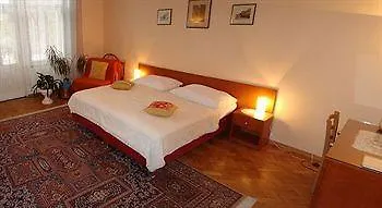 Na Smetance Aparthouse Hotel 3*