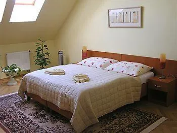 Hotel Na Smetance Aparthouse 3*
