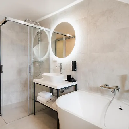 Nobilis Lägenhetshotell 4*