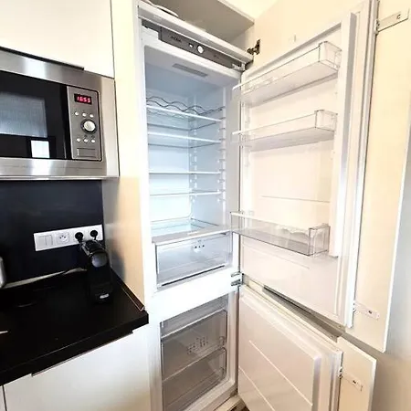 Luxurious Near The Center - Entire Unit * Prague