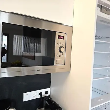 Apartment Luxurious Near The Center - Entire Unit *