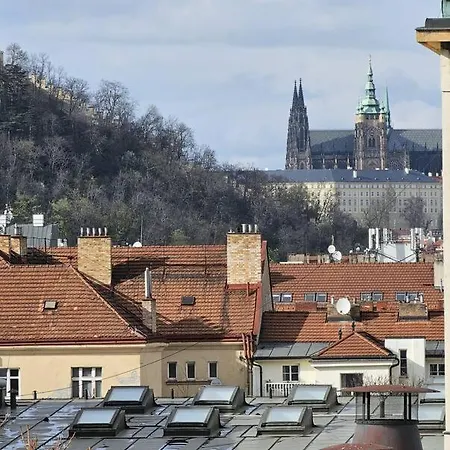 Apartment Luxurious Near The Center - Entire Unit Prague