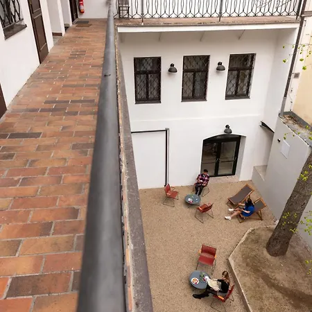 Hostel Sir Toby's Midtown Prague