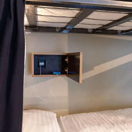 Hostel Sir Toby's Midtown *