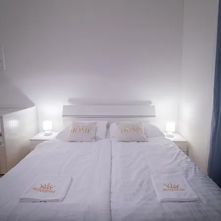 Appartement Helen New Chain Florenc *
