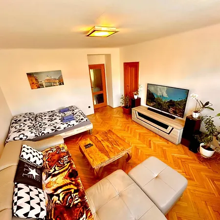 Apartment Planty Space