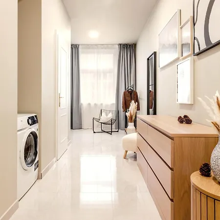 Apartment Turnkey I Karlin Square *