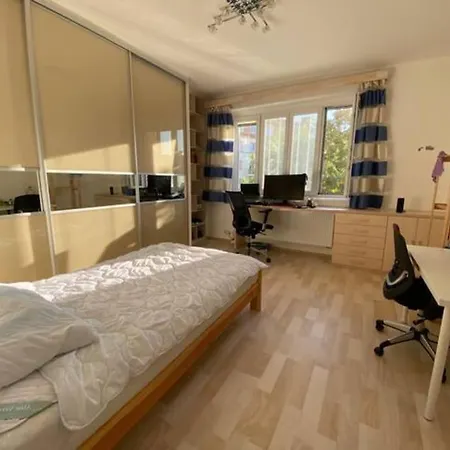 Apartment Spacious Modern 3 Bedroom Aparment Prague