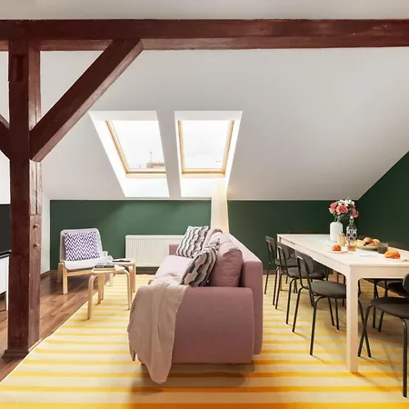 Days - Modern Apts - Fast Wifi - Netflix - 7 Min Wenceslas Sq Appartamento *