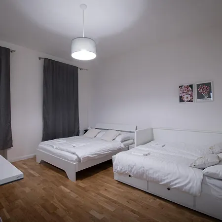 Apartment Helen New Chain Florenc *