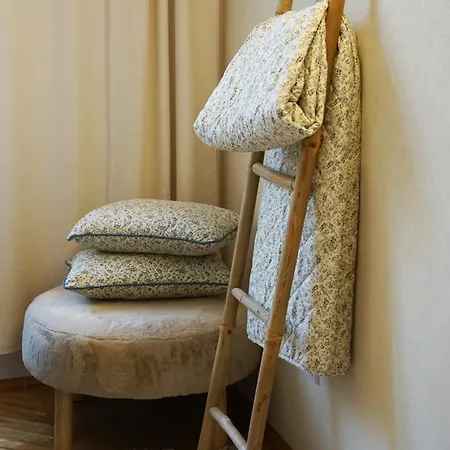 Apartment Romanticky Apartman U Centra Prahy *