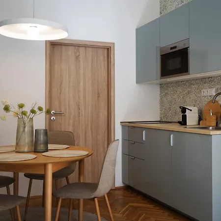 Romanticky Apartman U Centra Prahy * Prague