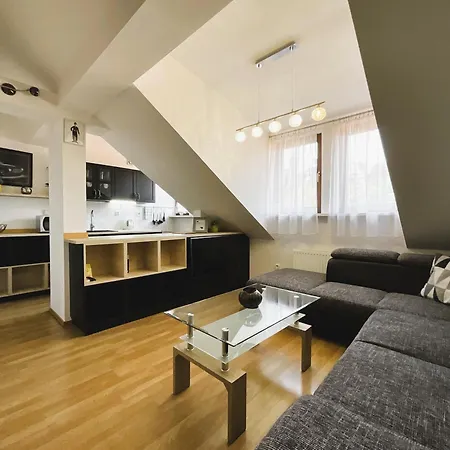 Hattrick Guest house 3*
