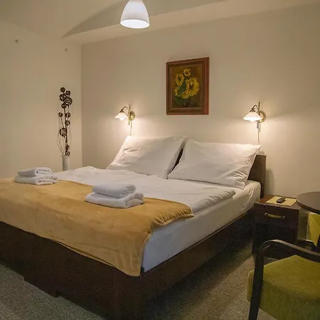 Old House 3*