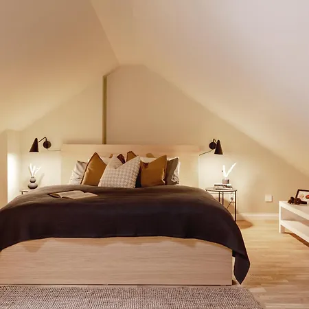 Turnkey I Karlin Square Apartment