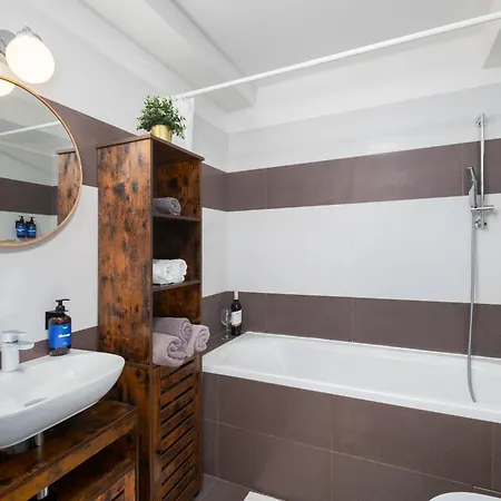 Days - Skandi With Workspace - Hip Area Apartment *