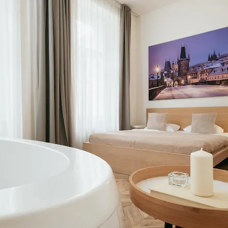 Two Bedroom Near Park In Vinohrady By Days Apartment